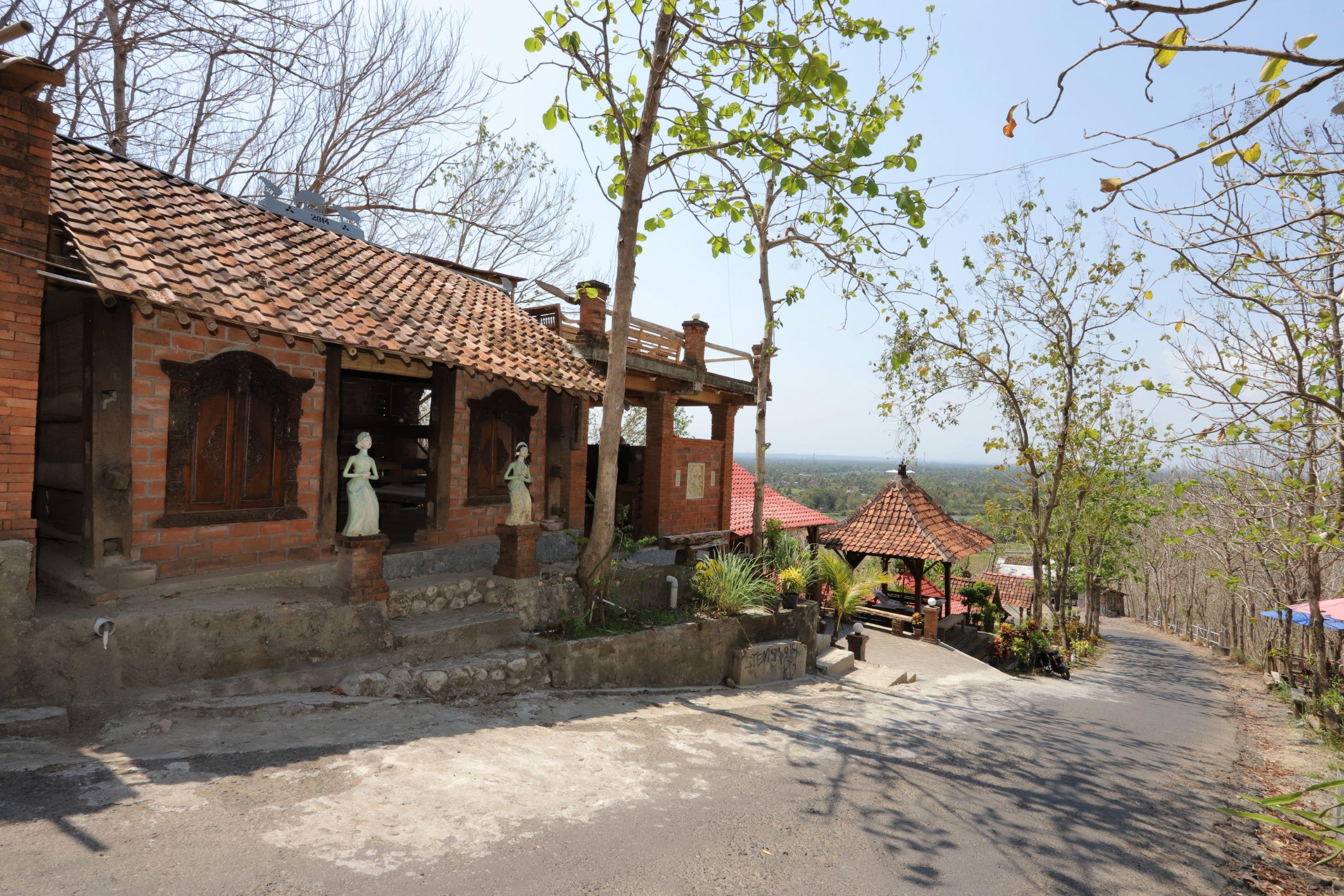 Newalaskuliner & Homestaywatulumbung Kretek Exterior photo