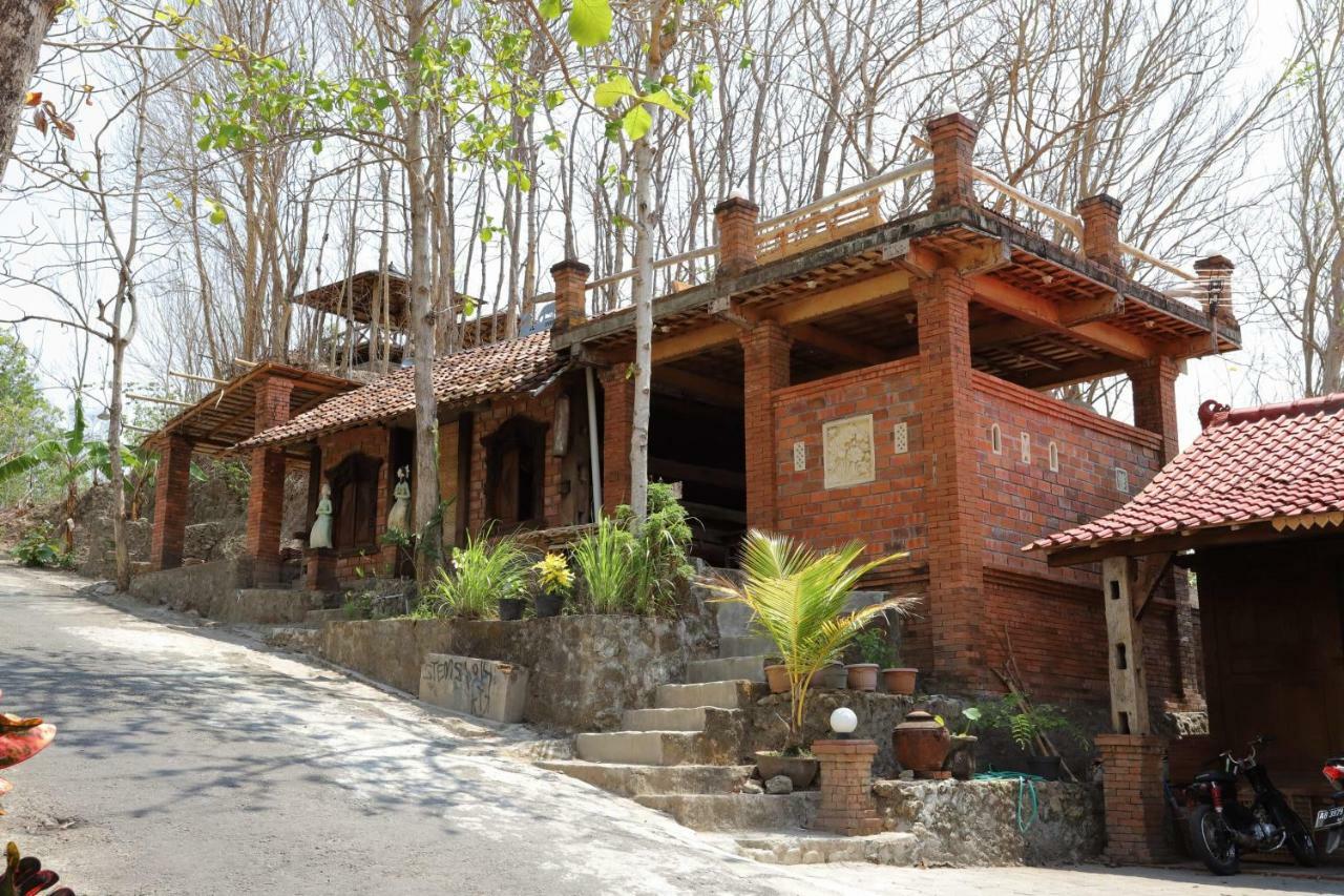 Newalaskuliner & Homestaywatulumbung Kretek Exterior photo