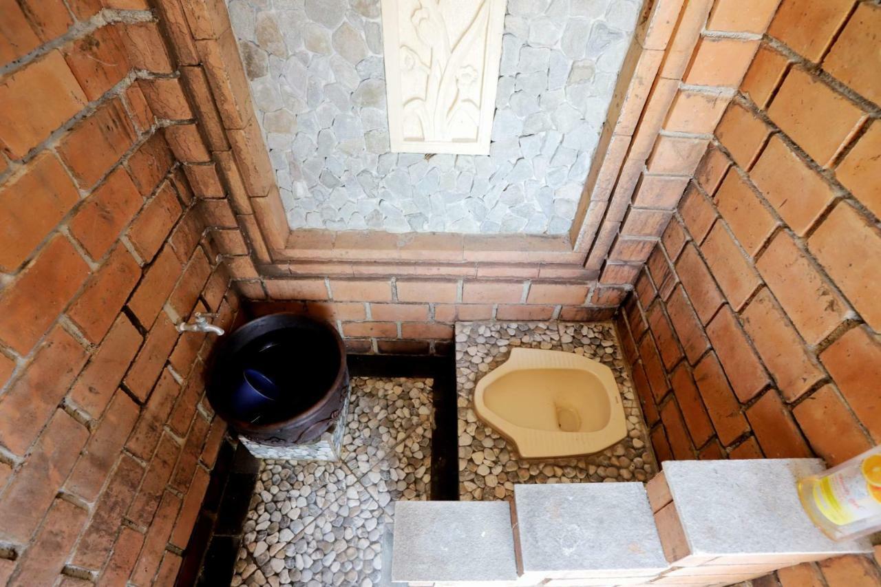 Newalaskuliner & Homestaywatulumbung Kretek Exterior photo
