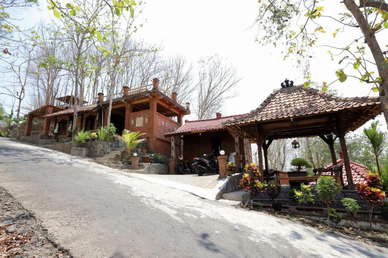 Newalaskuliner & Homestaywatulumbung Kretek Exterior photo